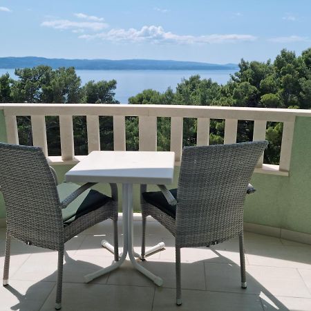 Guesthouse Dominovic Brela Bagian luar foto