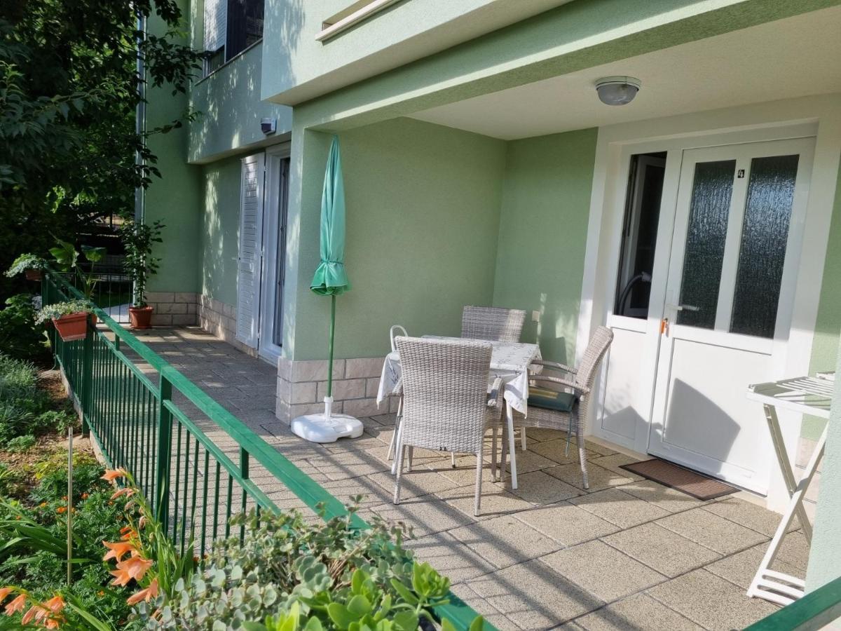 Guesthouse Dominovic Brela Bagian luar foto