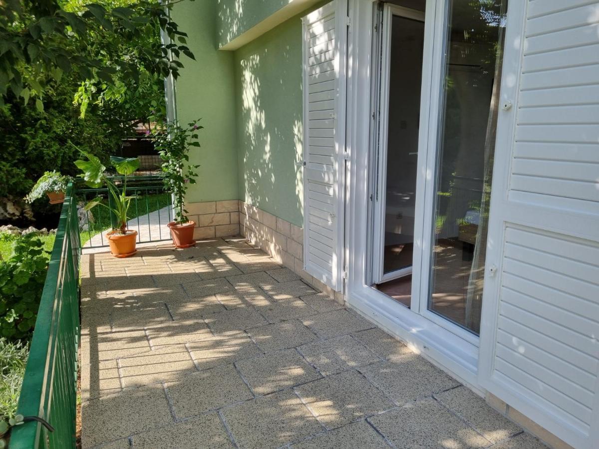 Guesthouse Dominovic Brela Bagian luar foto