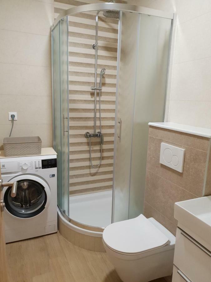 Guesthouse Dominovic Brela Bagian luar foto